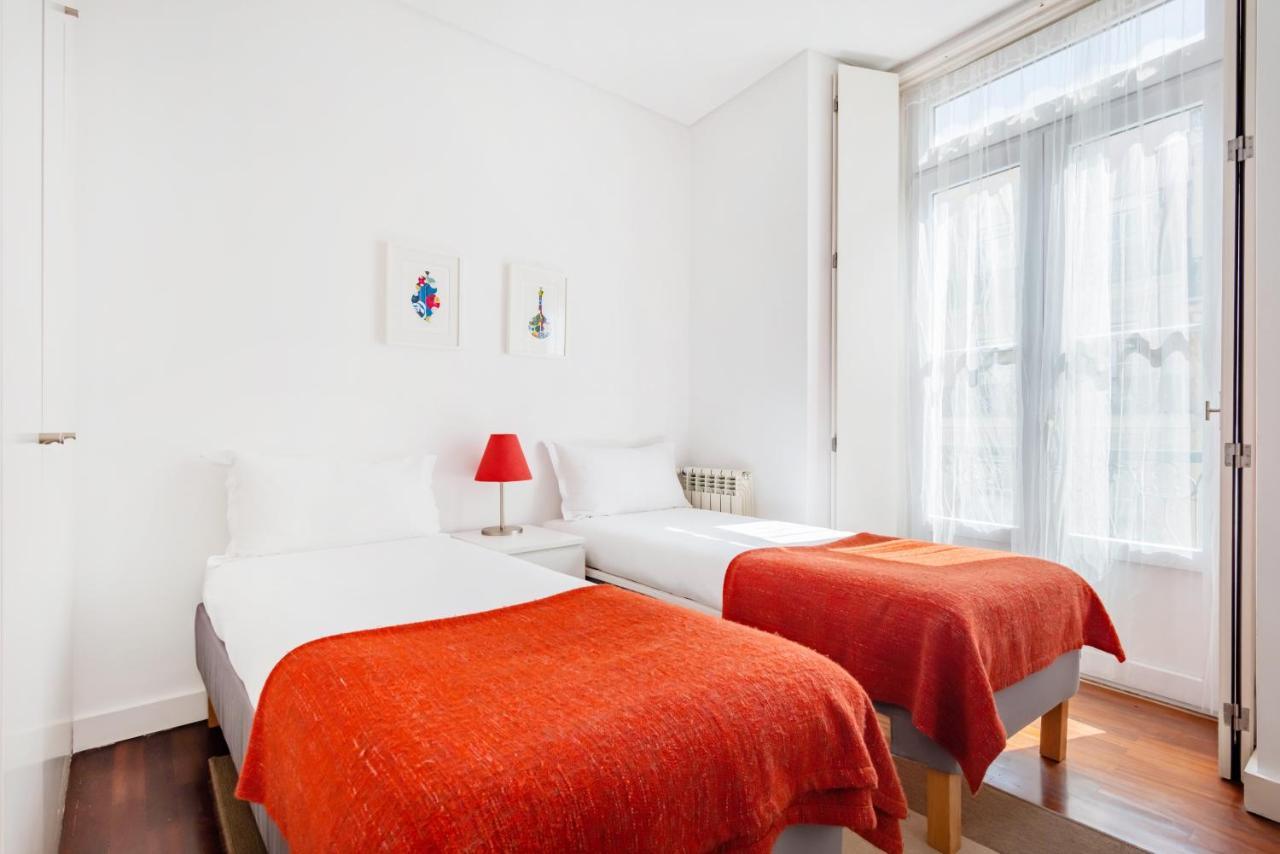 Chiado Prime Camoes Apartment Lisbon Bagian luar foto