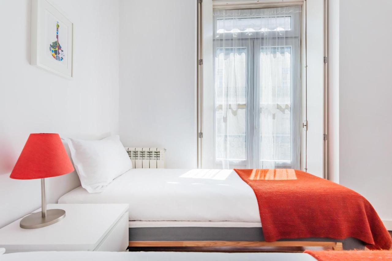 Chiado Prime Camoes Apartment Lisbon Bagian luar foto