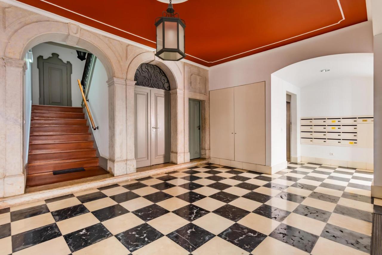Chiado Prime Camoes Apartment Lisbon Bagian luar foto