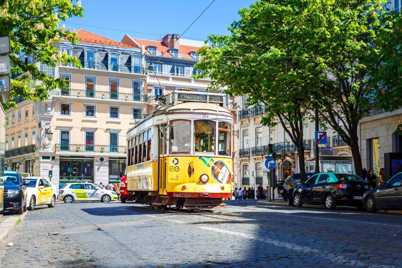 Chiado Prime Camoes Apartment Lisbon Bagian luar foto